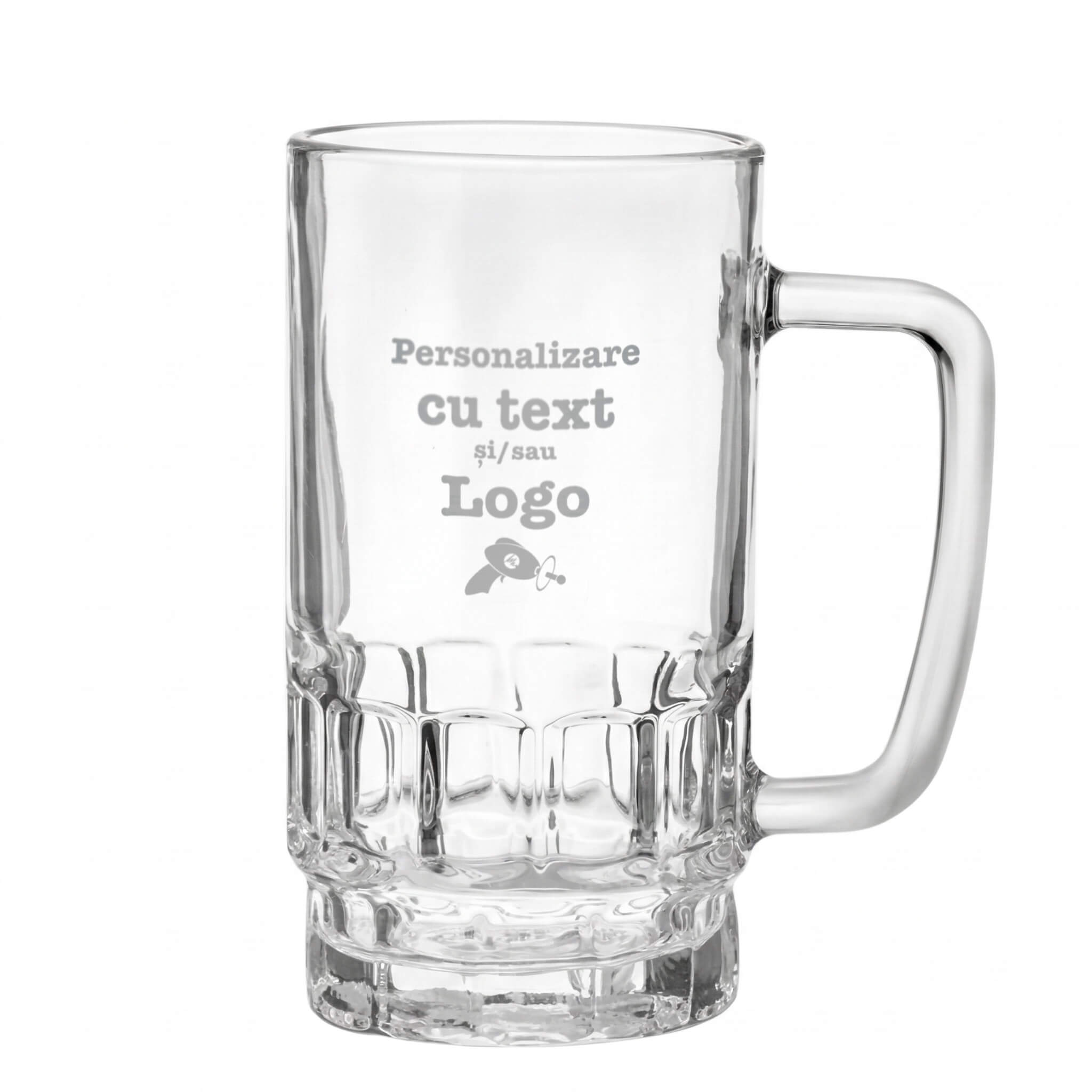 halba de bere personalizata din sticla transparenta 550 ml 8x15 cm cu text si logo, vedere frontala pe fundal alb