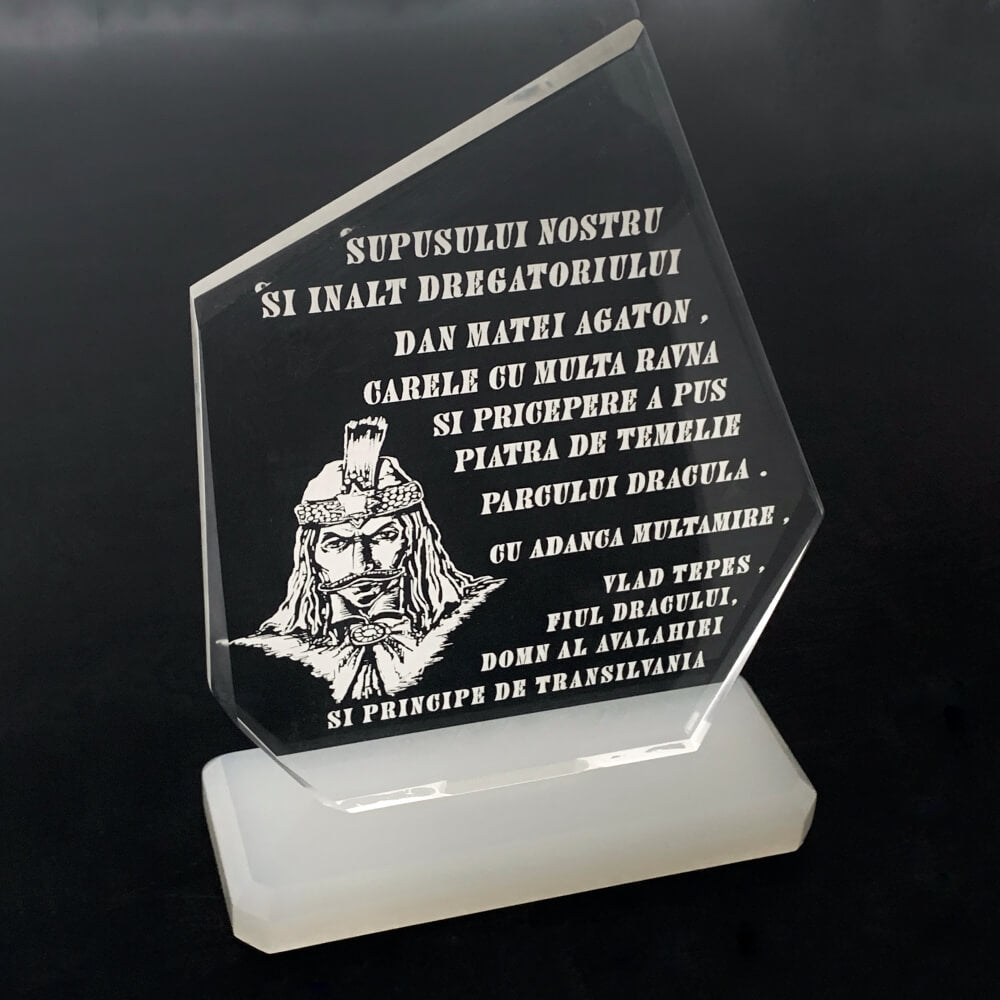 Trofeu personalizat transparent