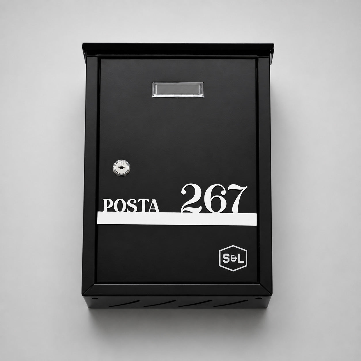 Cutie postala neagra de 23x35x8 cm personalizata cu numar argintiu