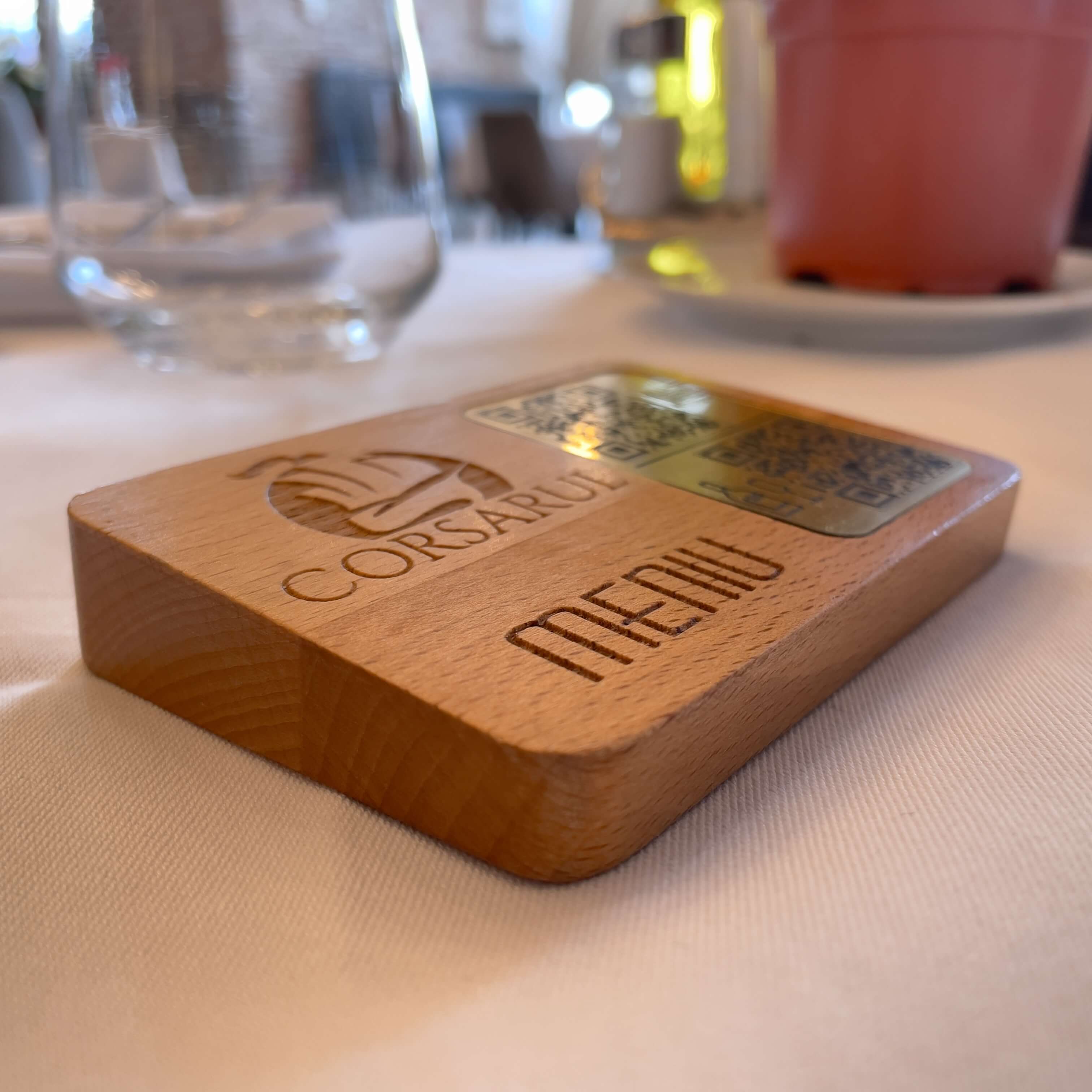 Wood QR code support - New York