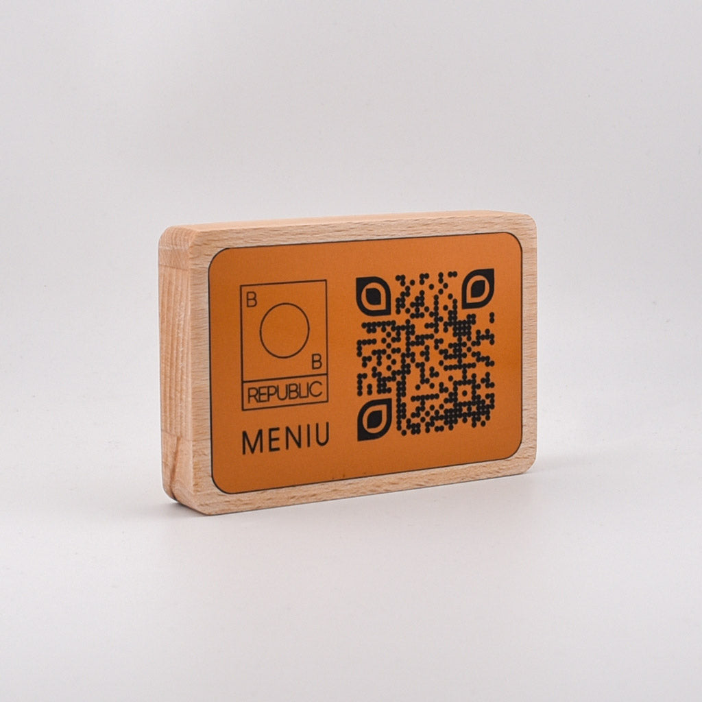 Meniu QR din Lemn Lacuit Personalizat - Suport Masa 10x7 cm, model Manhattan