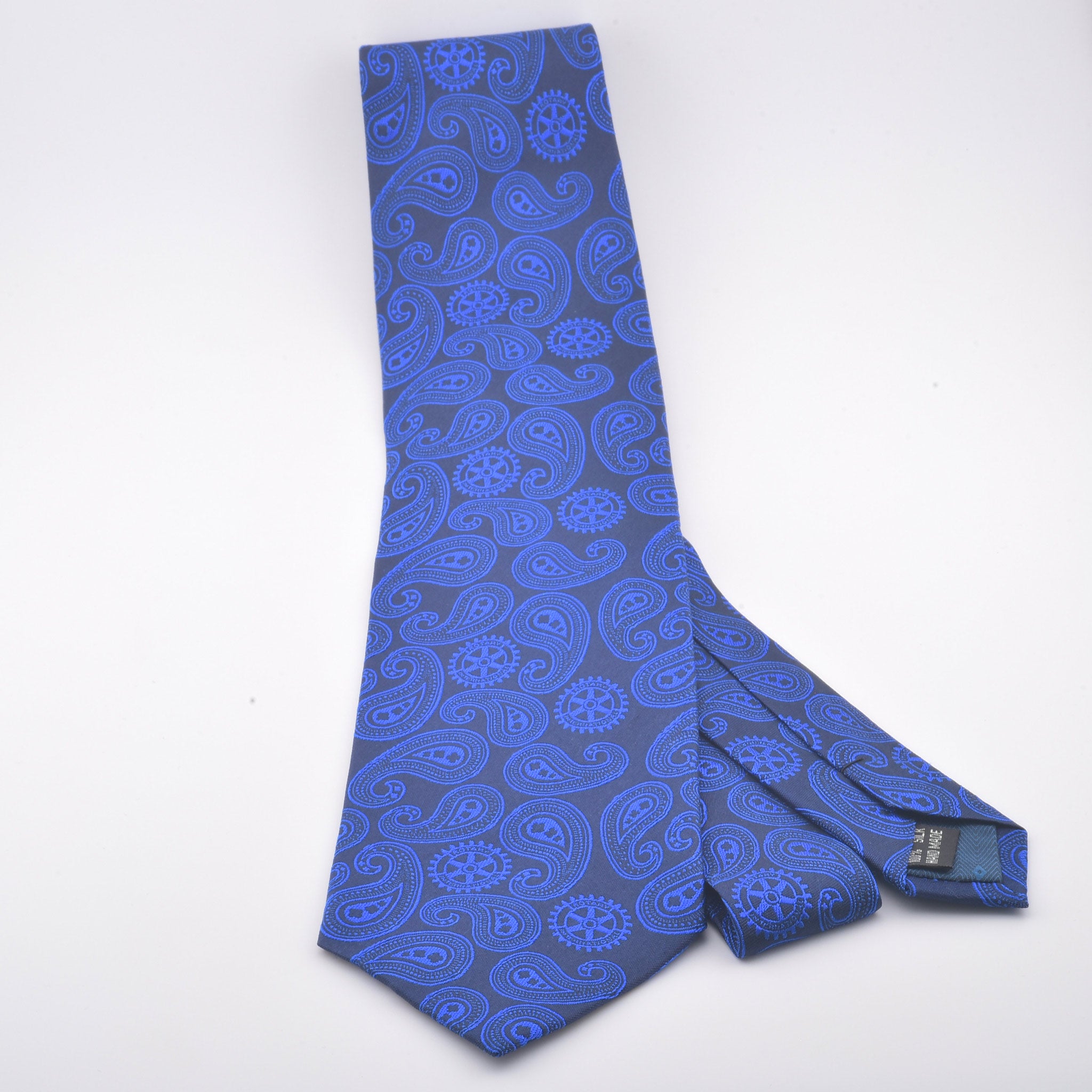 Cravata Rotary cu lungime de 150 cm si model clasic tip paisley, detaliu.
