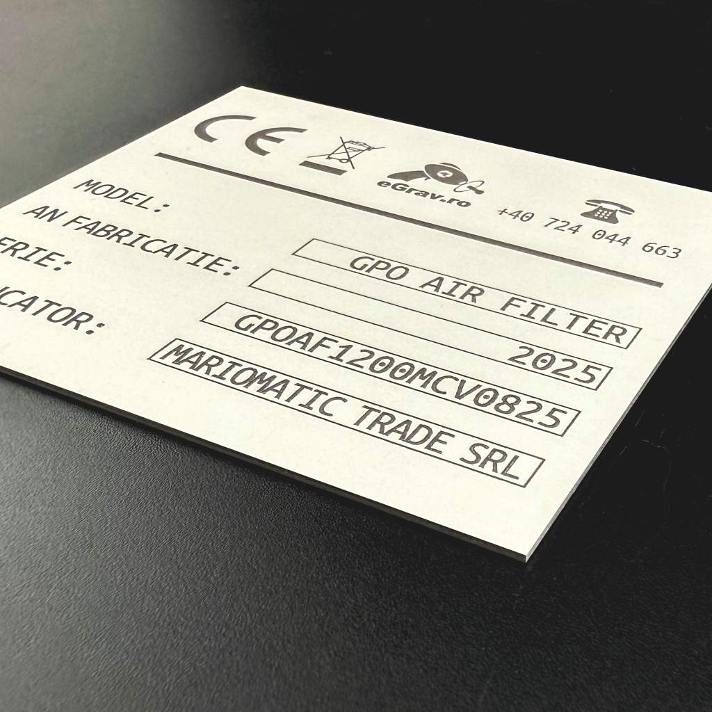Eticheta industriala din aluminiu de 1mm grosime gravata laser cu informatii despre utilaj si producator