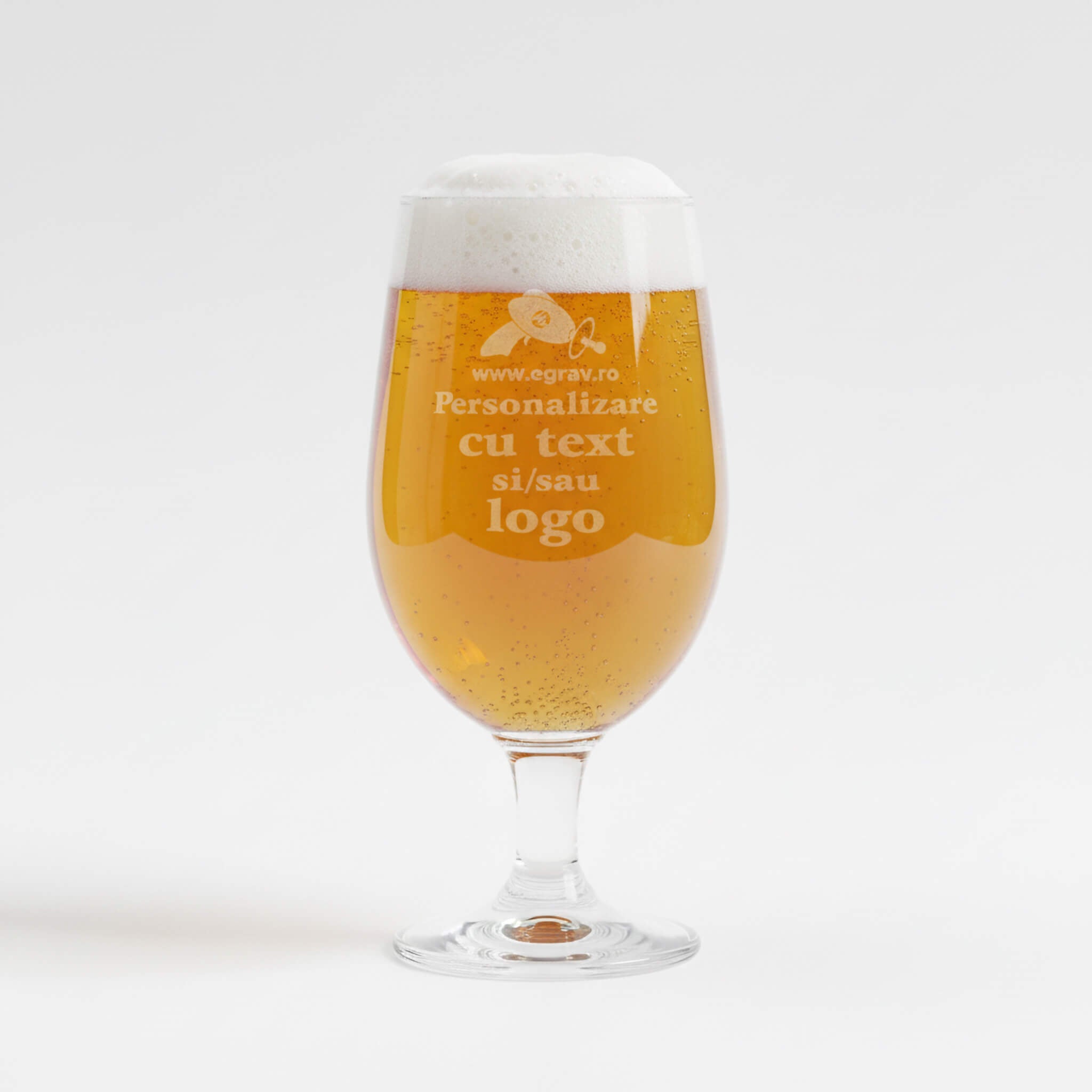 Pahar plin cu bere personalizat prin gravura cu logo si text
