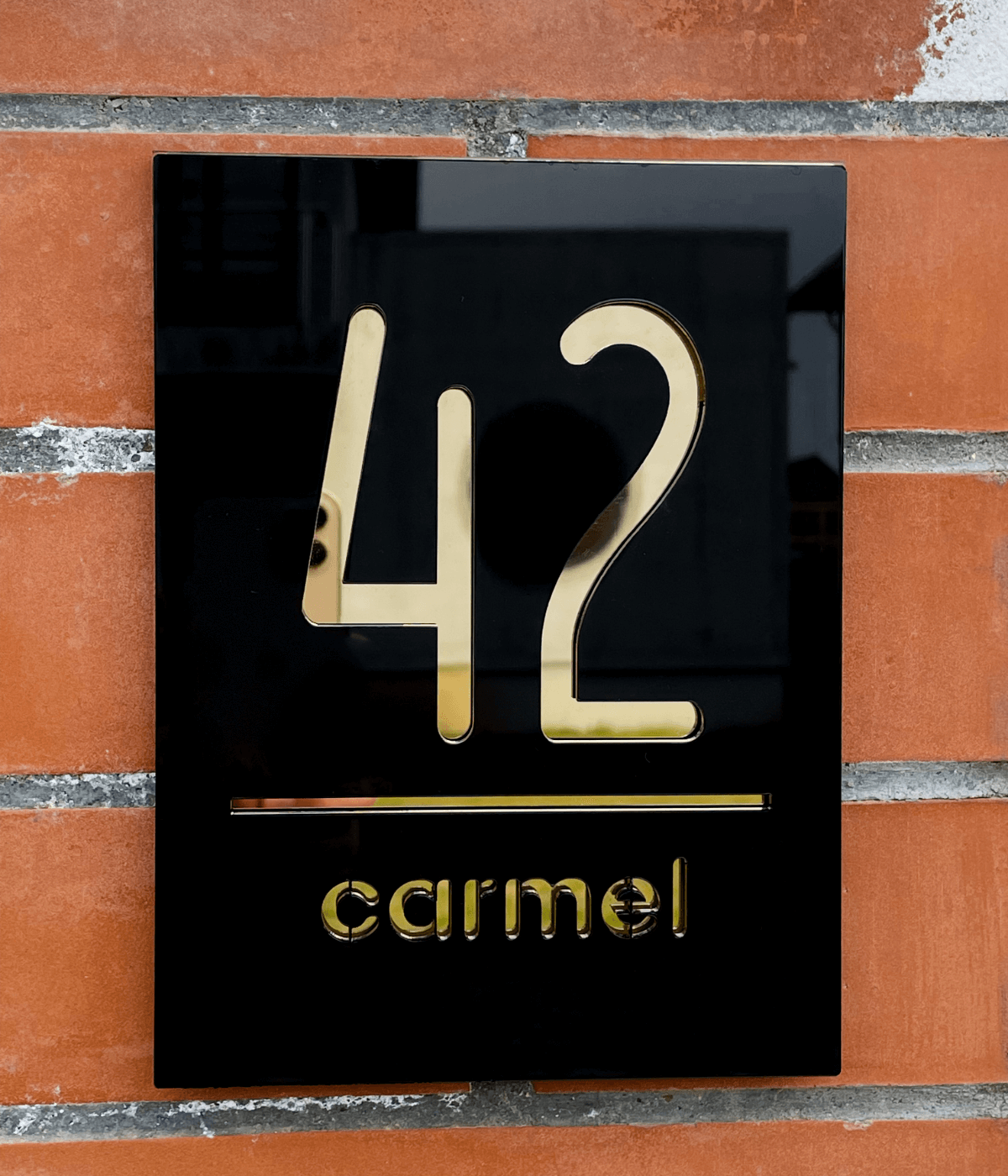 House Number Glossy Black / Gold Mirror